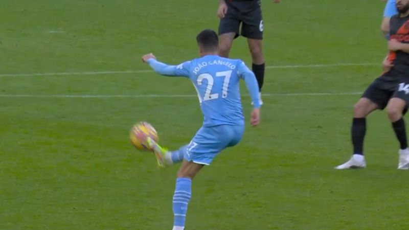 Trivela là một kỹ thuật vô cùng điệu nghệ